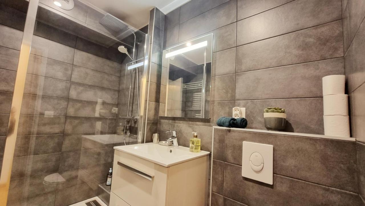 Le Smart - Parking - Terrasse - Wifi - Mulhouse - Relax Bnb Pfastatt Exteriér fotografie